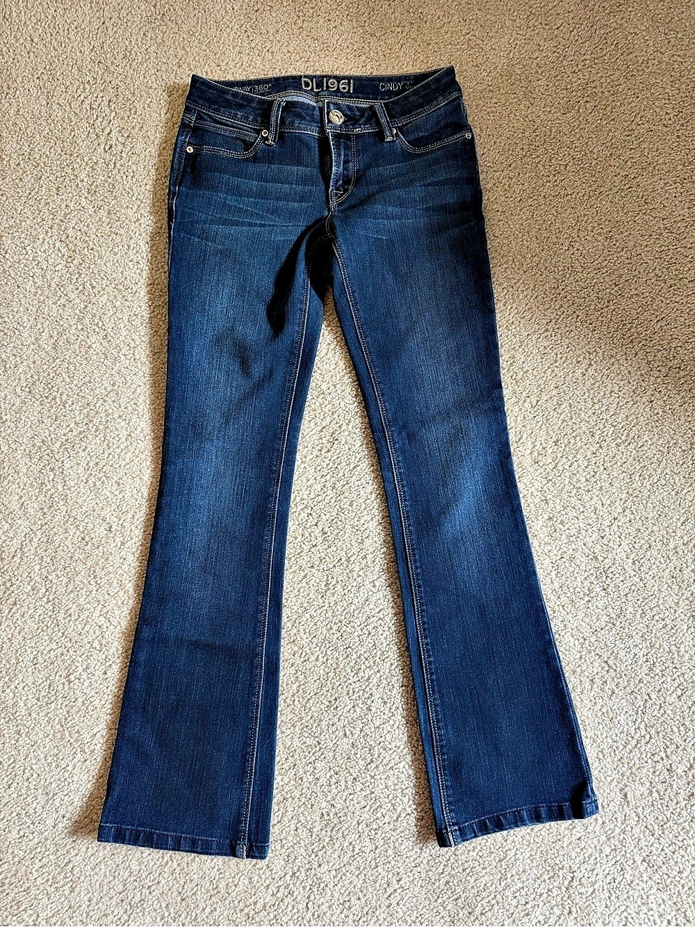DL1961 Cindy Petite Boot Bootcut Jeans in Blue Waist 26